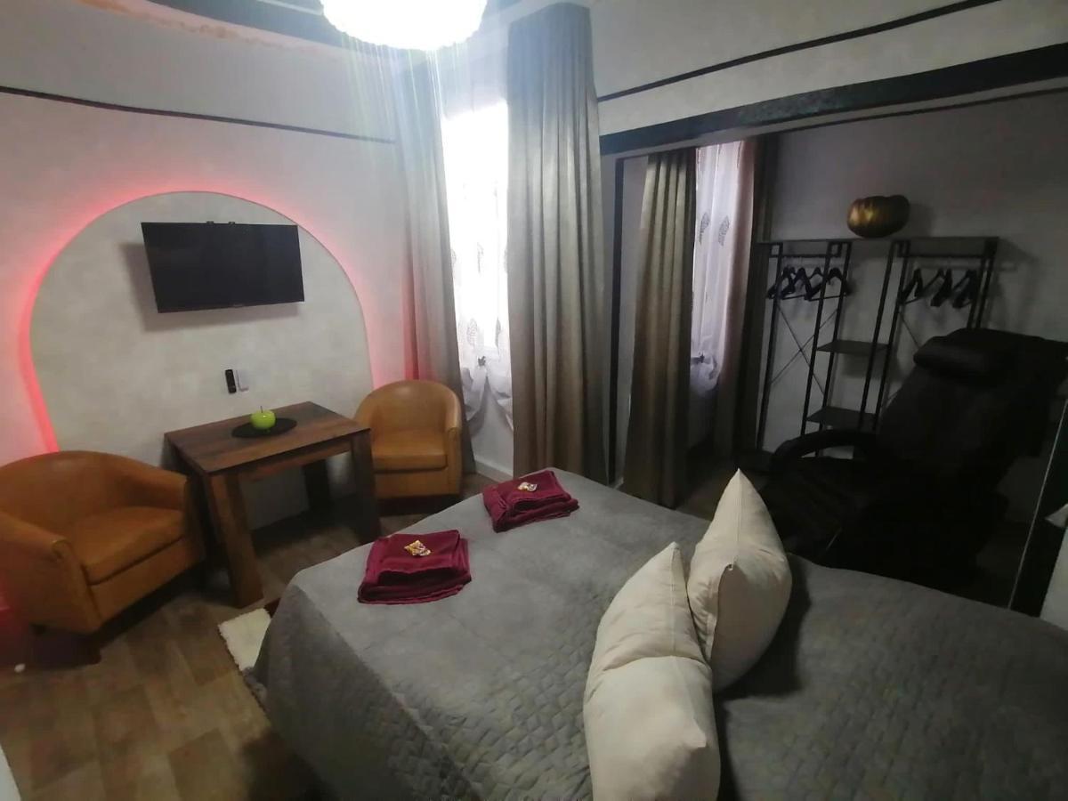 Best-Preis -Gold Suite- Mit Netflix, Self-Check-In, Ebike Ladestation, Fahrradraum, Wlan, Netflix Und Massagesessel - Direkt Am Elberadweg Im Herzen Von Wittenberge Eksteriør bilde